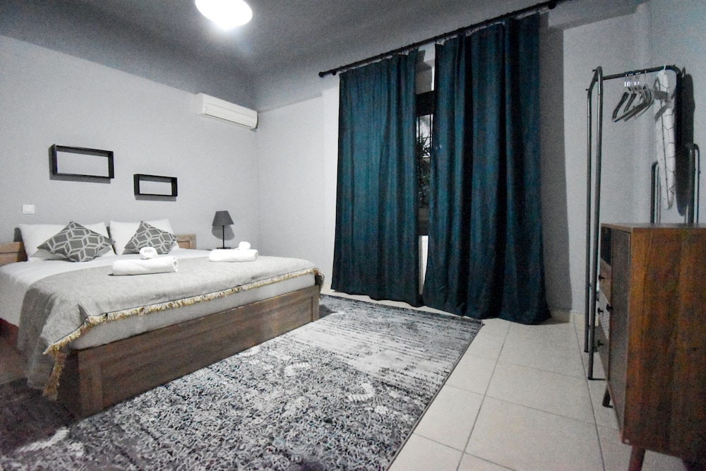 Design Apartment (Rock Apartment - 150m from the hotel) photo 3
