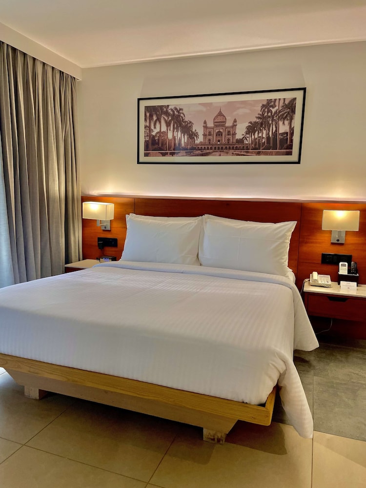 Premium Room, 1 Queen Bed, Non Smoking - Photo 6