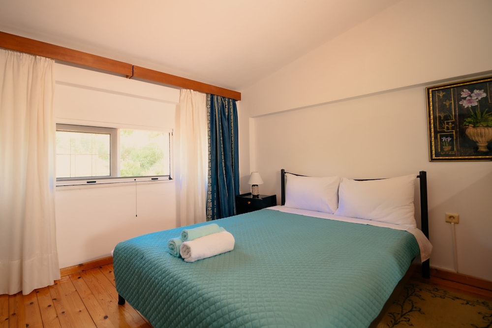 Standard House, Multiple Bedrooms, 2 Bathrooms, Mountainside (Evgenias House Ancient Olympia) photo 2