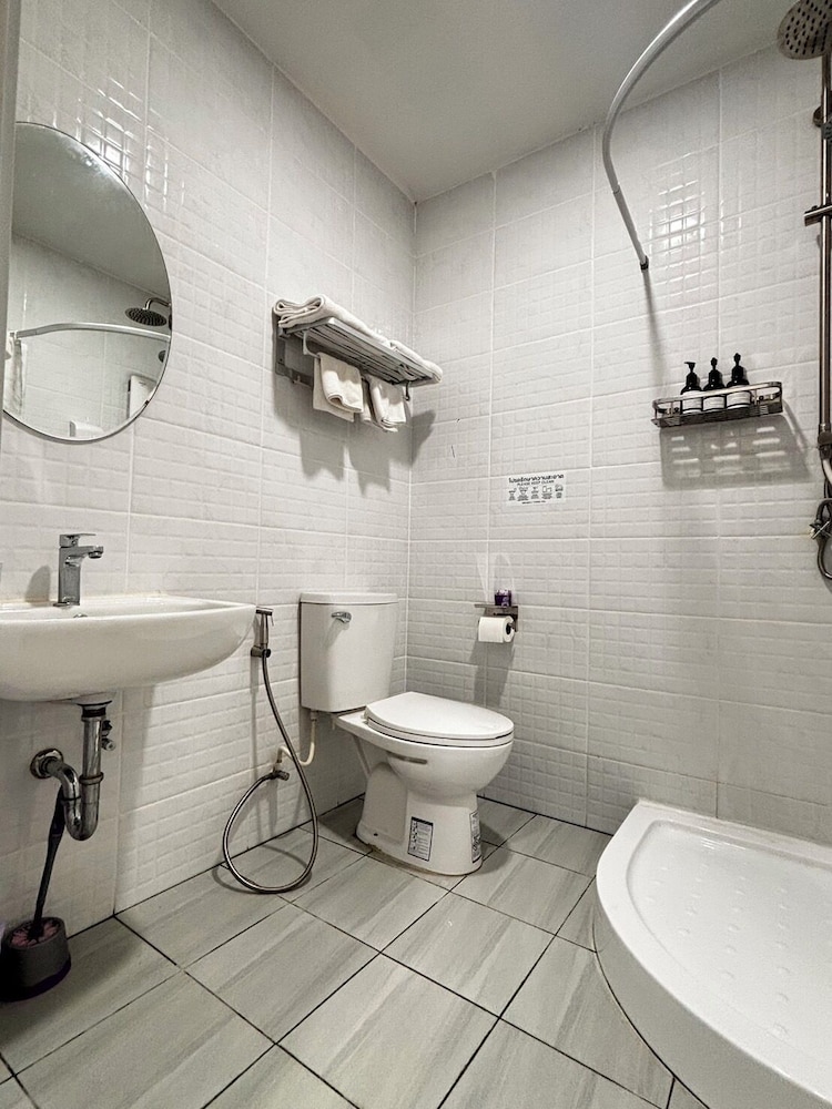 Deluxe Twin Room - Photo 3