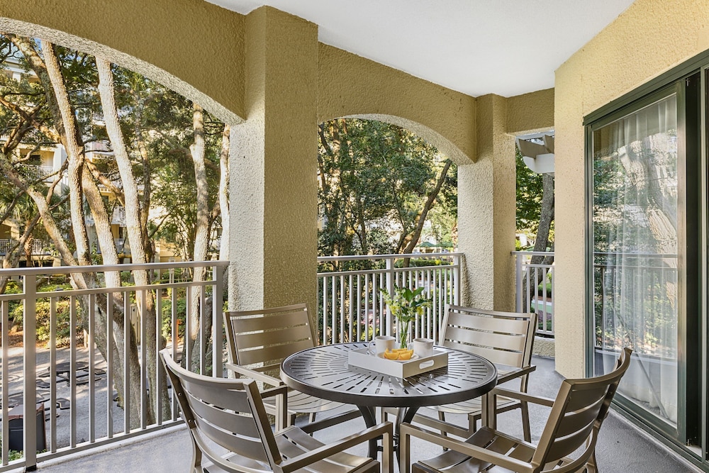 Villa, 2 Bedrooms, Courtyard View (Hearing Accessible, Balcony)