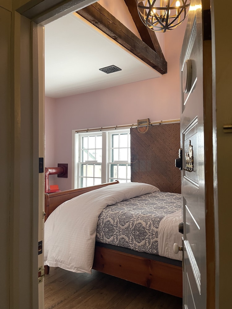 Village Loft photo 1