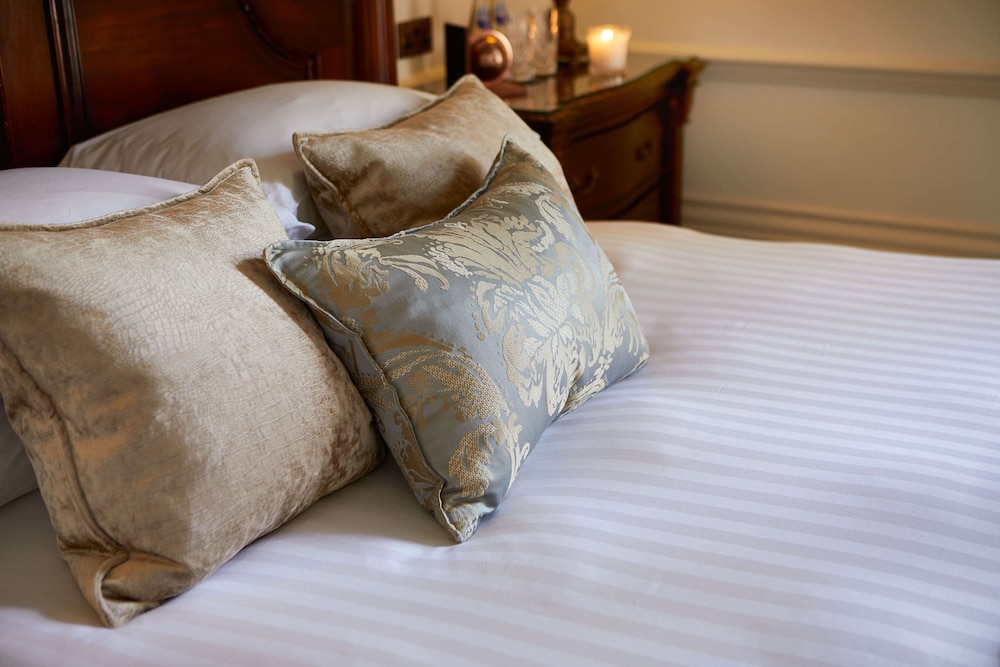 Standard Room, 1 King Bed (Standard King) - Photo 3