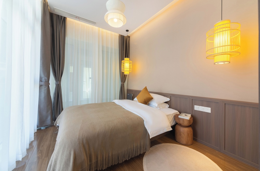 Family Triple Room, Private Pool, Garden View