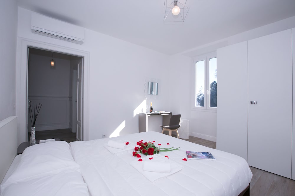 Family Apartment, Multiple Bedrooms, 2 Bathrooms, Lakeside (Menaggio Royale)