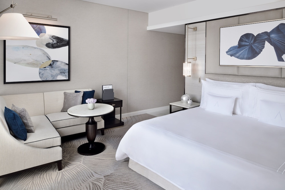 Deluxe Room - Photo 1