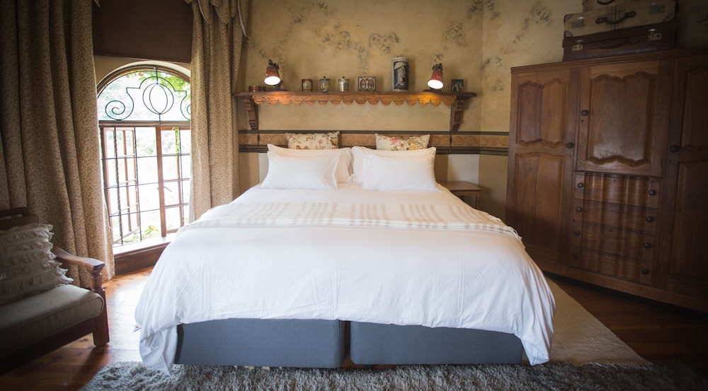 Room (The Guest) photo 2