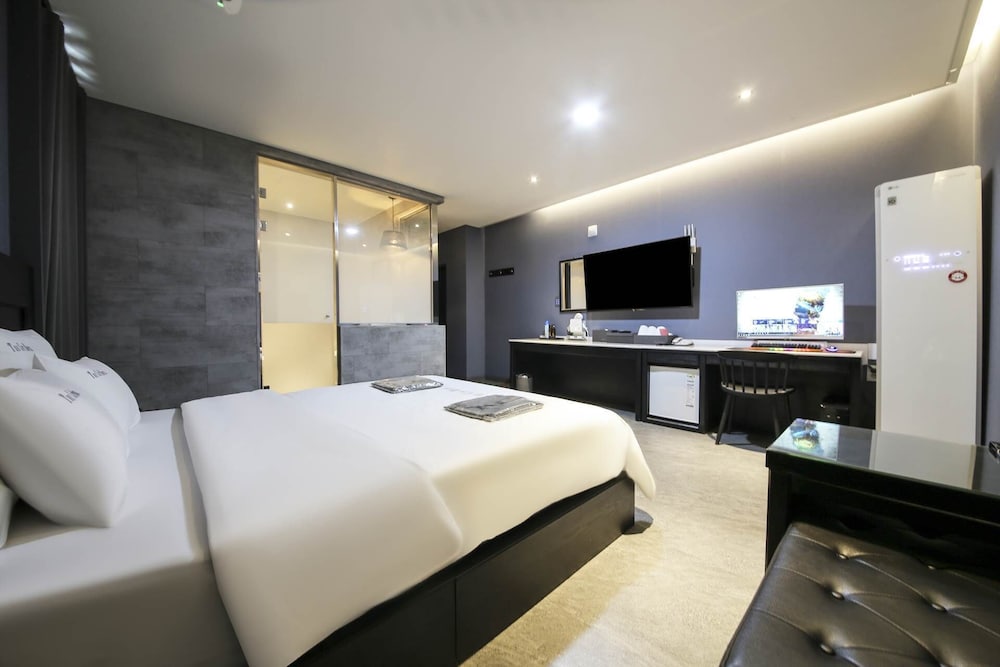 Standard Room - Photo 1