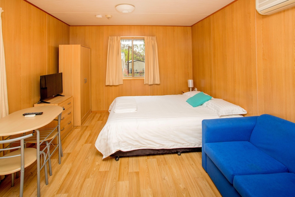 Basic Cabin photo 1