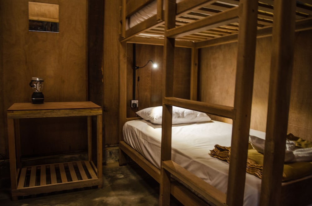 North Mix Dormitory room photo 1
