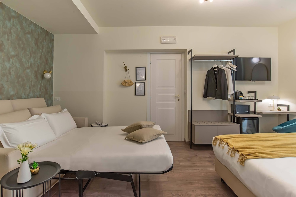 Family Quadruple Room photo 3