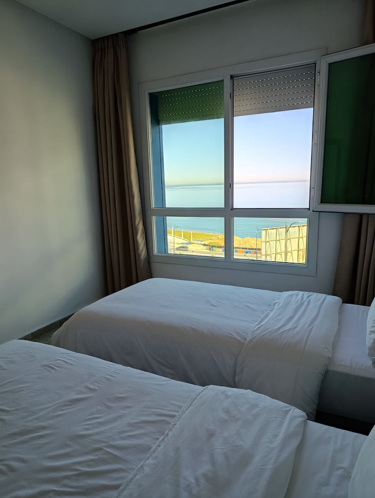 Family Apartment, Balcony, Beach View photo 3