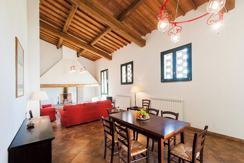 Family Apartment, 2 Bedrooms, Pets Allowed, Garden View photo 2