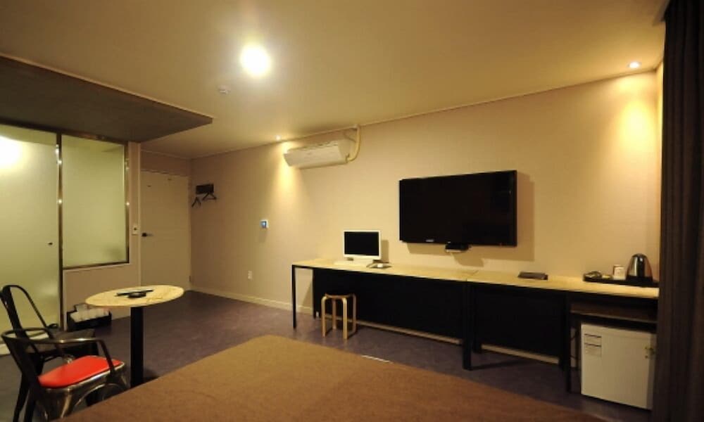 Standard Room photo 2