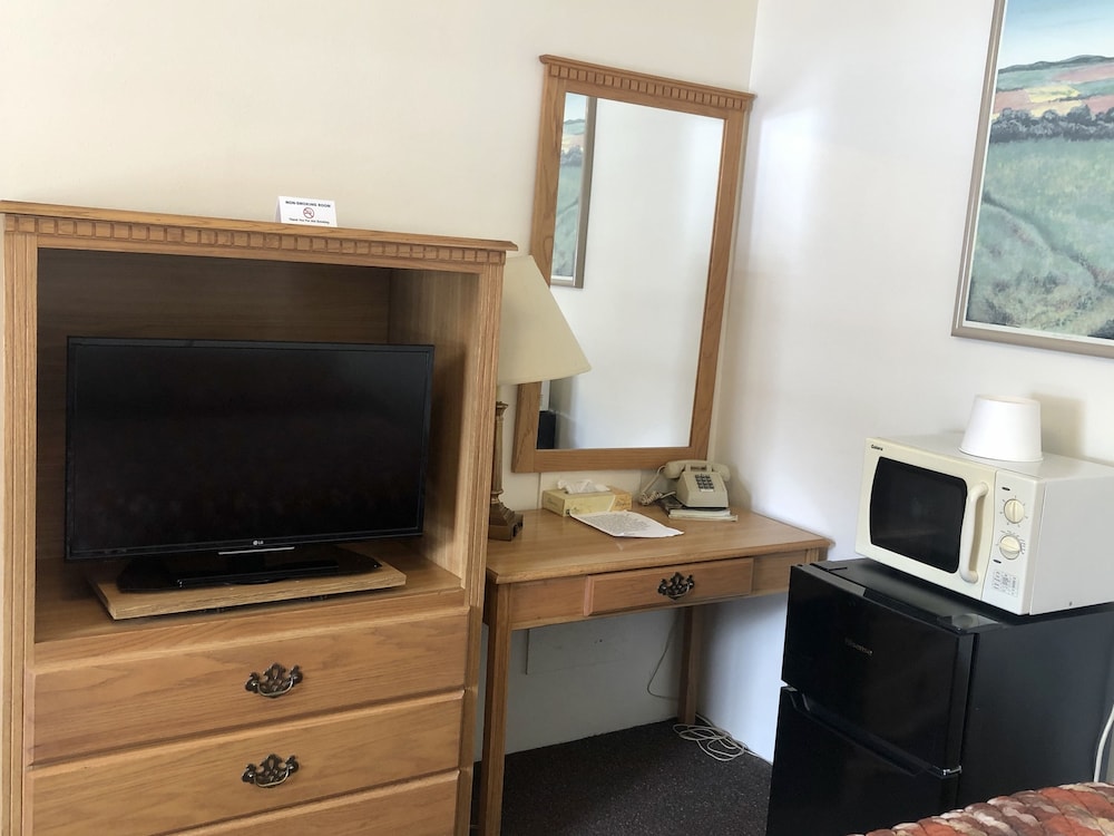 Room, 2 Queen Beds photo 3