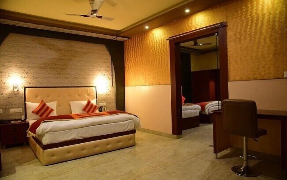 Presidential Suite, Multiple Beds, City View photo 1