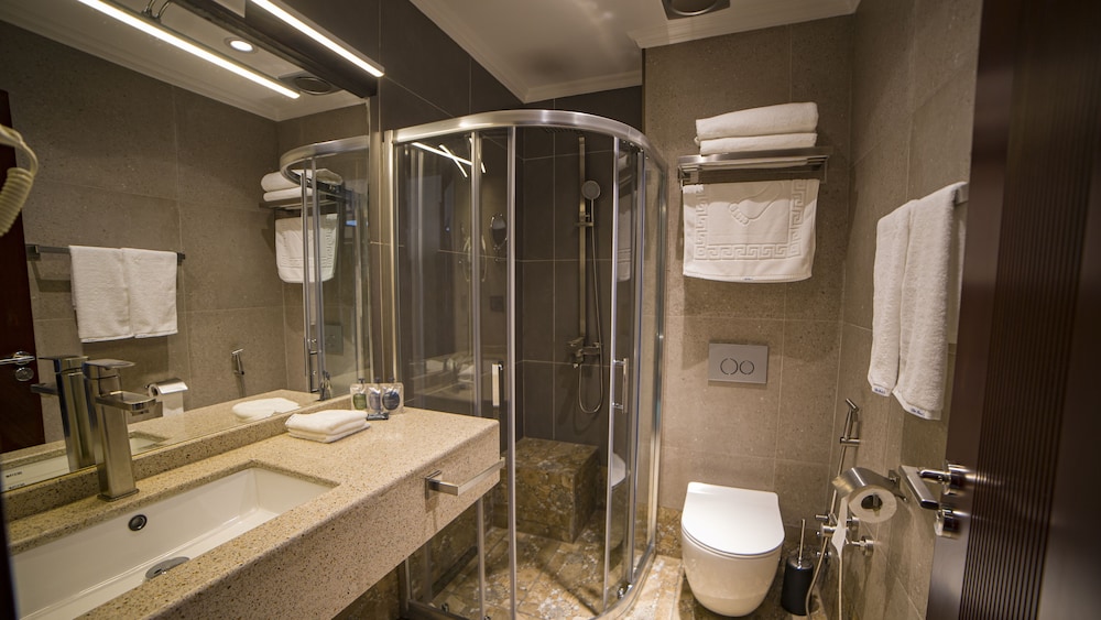 Standard Twin Room - Photo 6