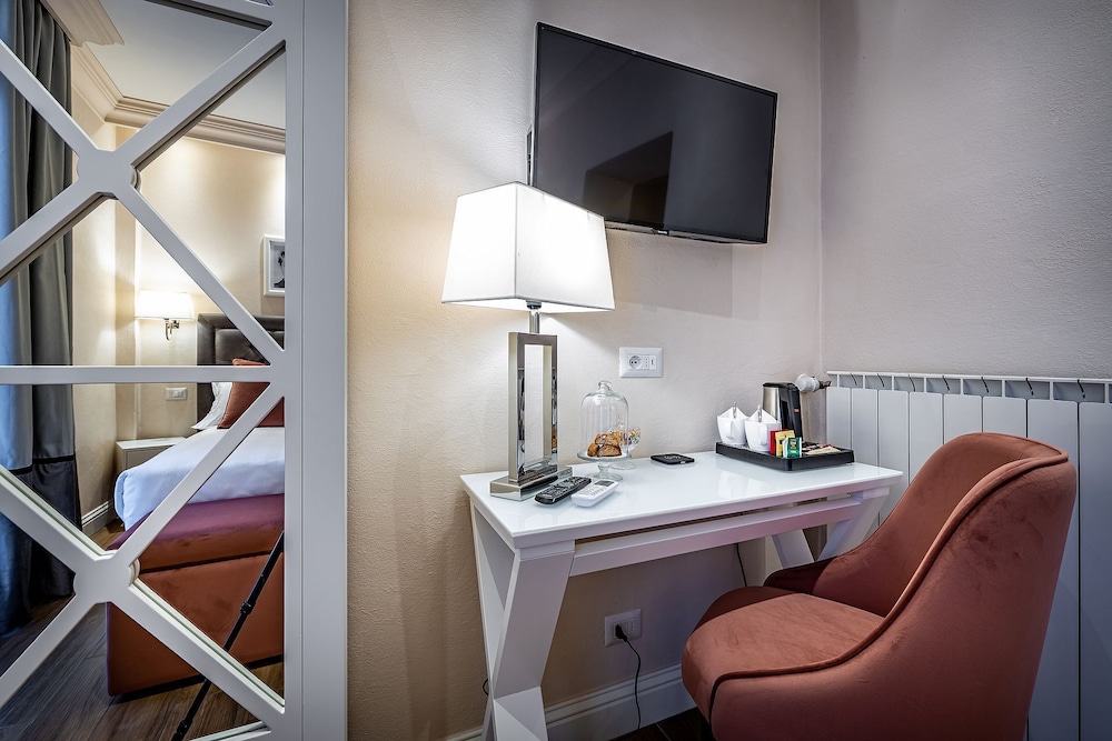 Standard Double Room photo 3