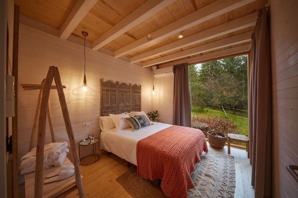 Cottage of the Azaleas