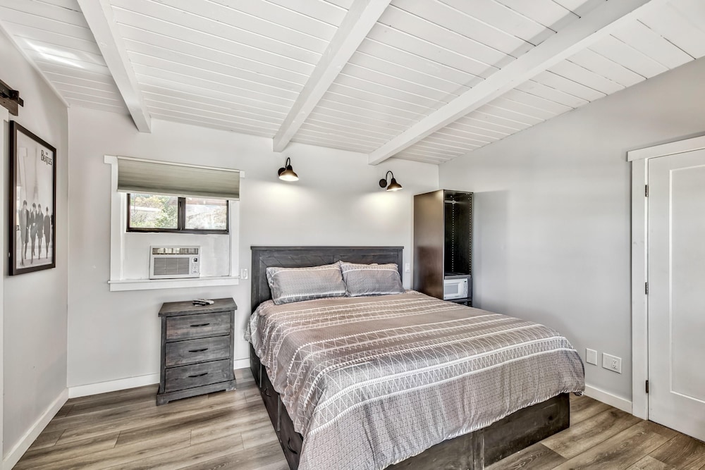 Standard Room photo 2