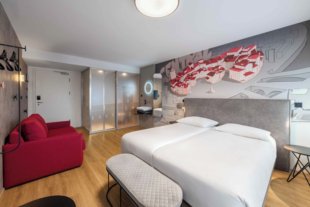 Superior Room, 1 Double Bed (Castle View) - Photo 4