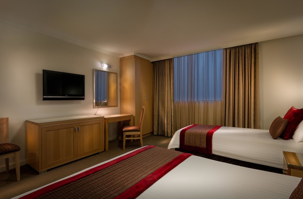 Executive Room, Multiple Beds, Non Smoking (Larger Room), photo 6