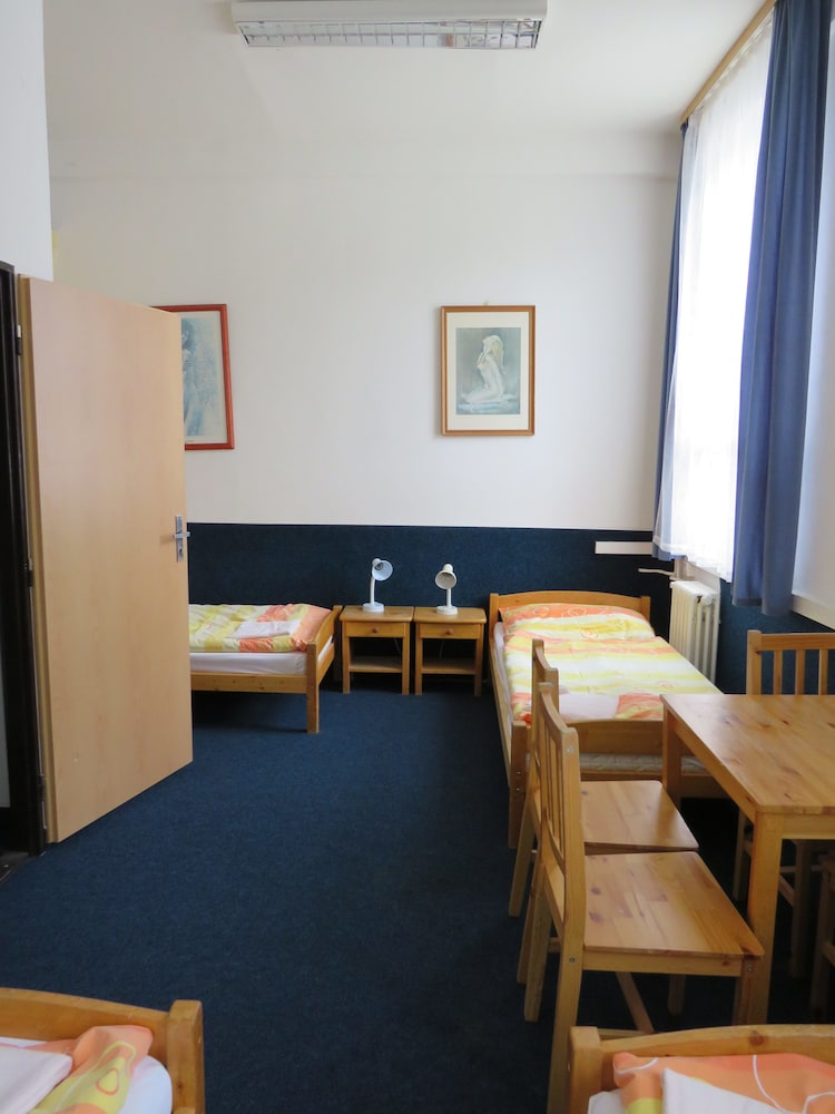 Basic Quadruple Room