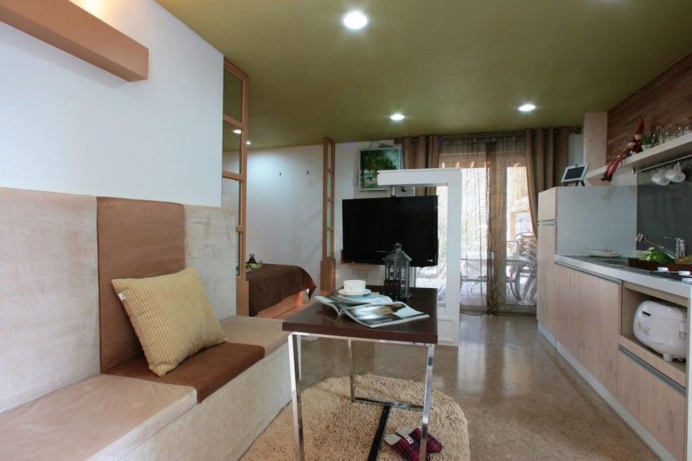 Basic Room, 1 Bedroom (Book Cafe (Spa)) photo 2