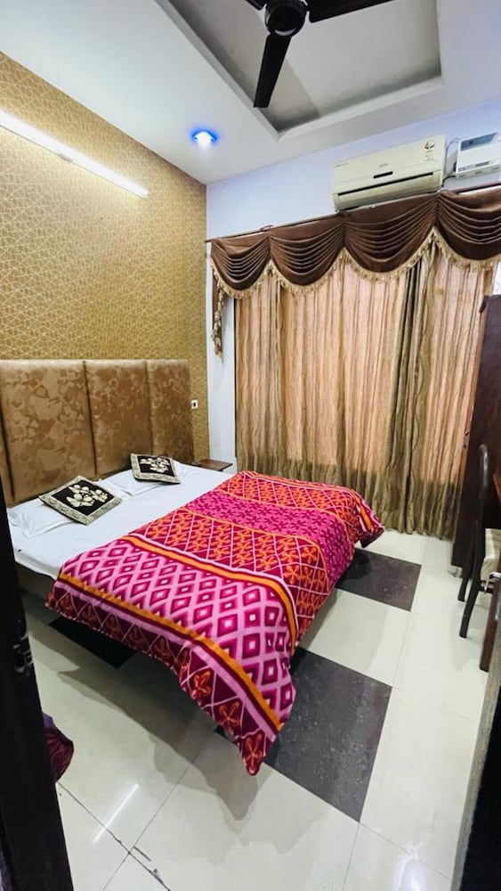 Deluxe Double Room, City View