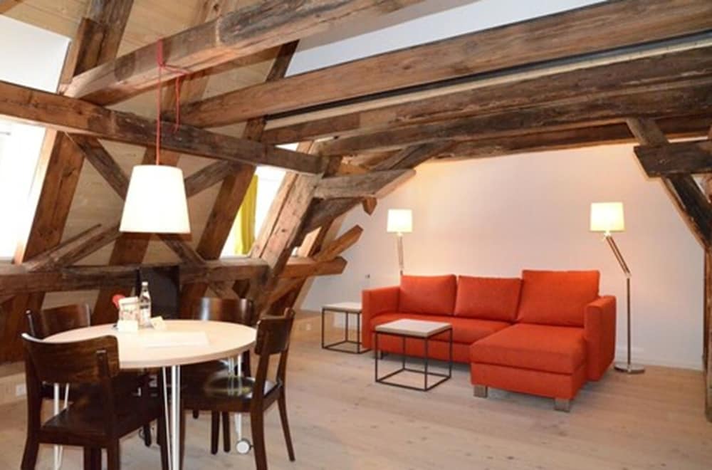 Deluxe Suite, 1 Bedroom photo 2