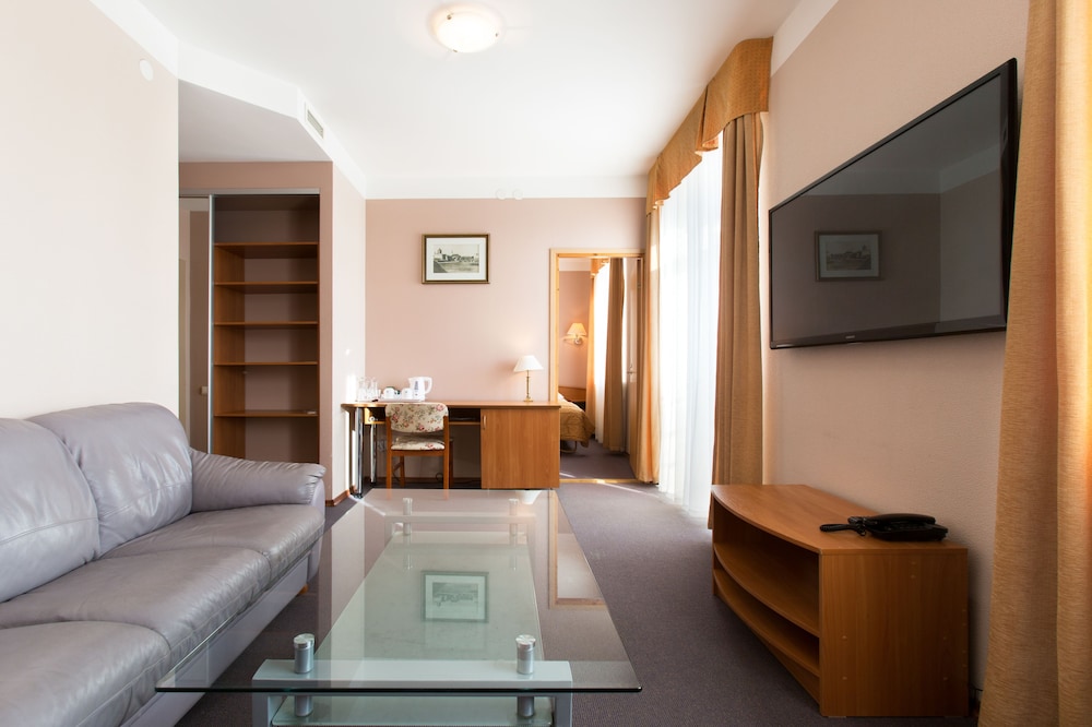 Suite, 1 Double Bed, Sauna - Photo 3