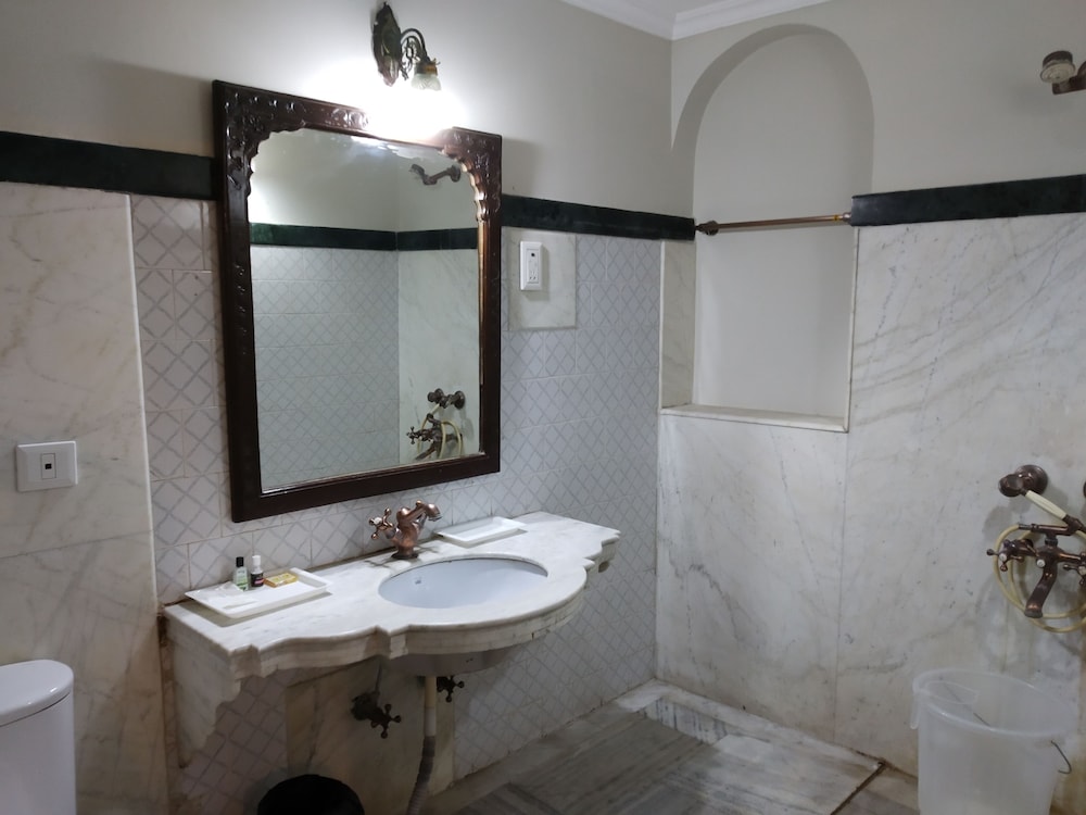 Vintage Room - Photo 2