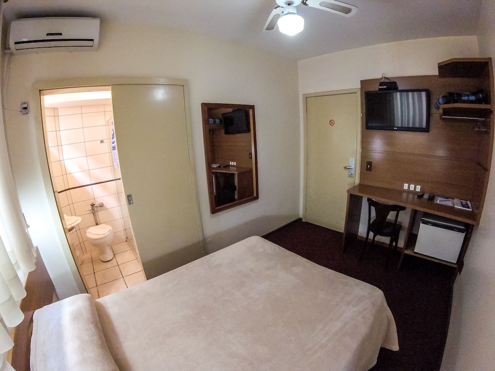Economy Room photo 2