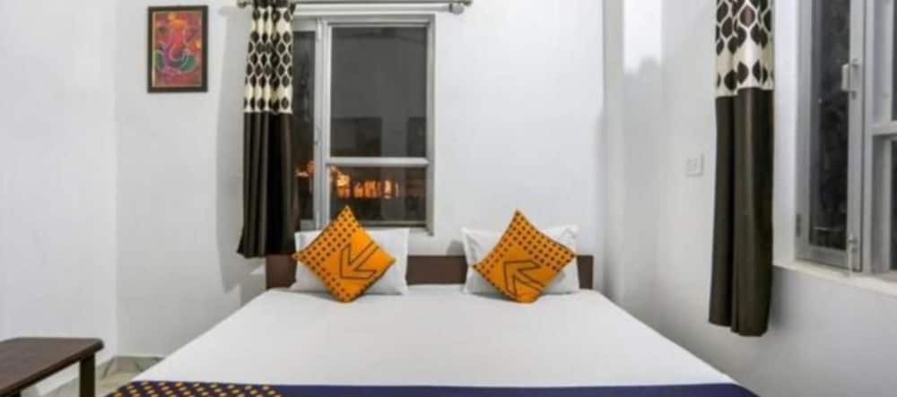 Deluxe Double Room, City View