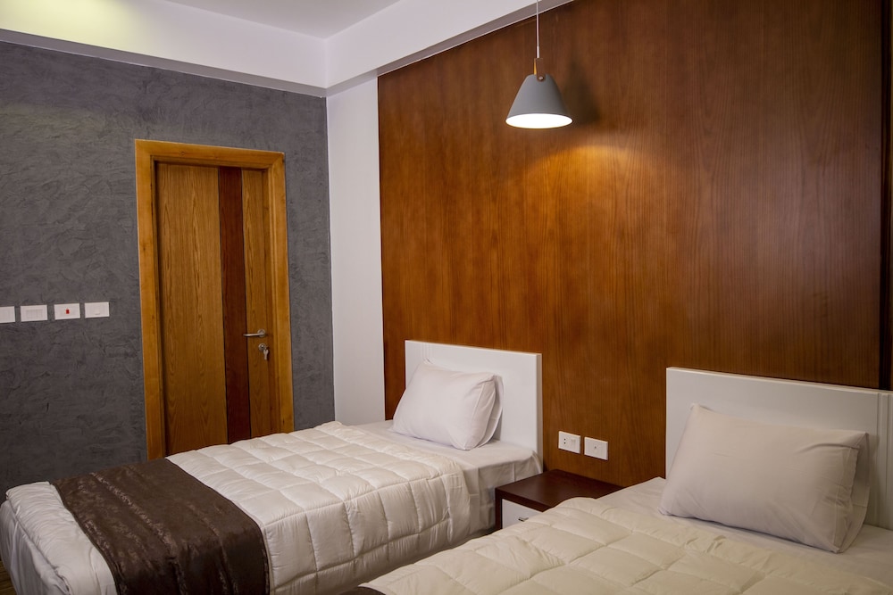 Deluxe Twin Room - Photo 3