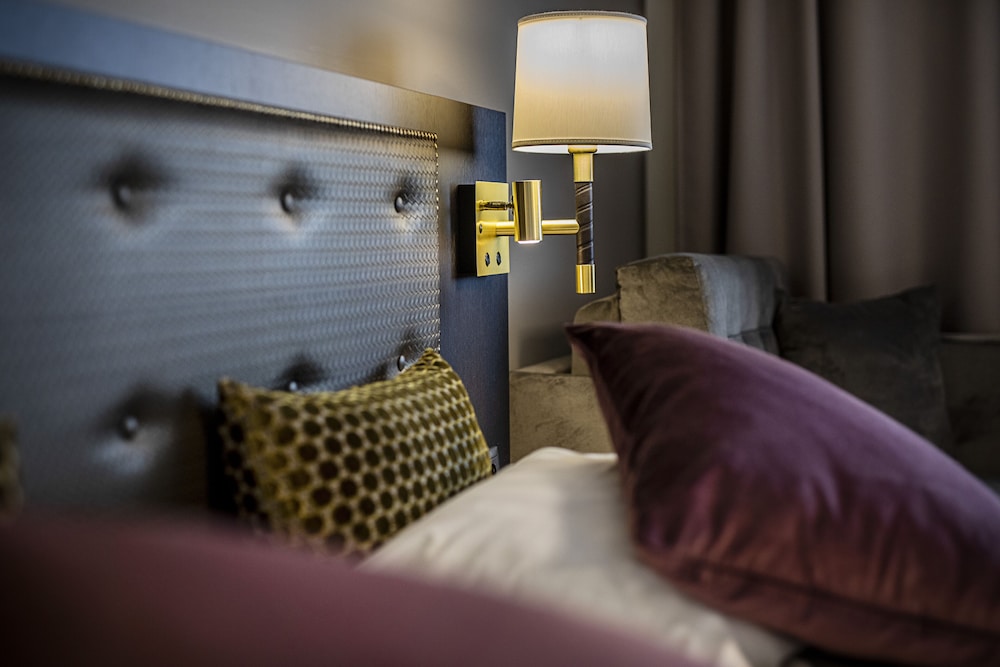 Standard Twin Room (With Bed Couch) - Photo 1