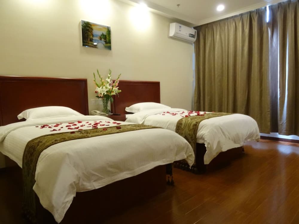 Superior Twin Room photo 3