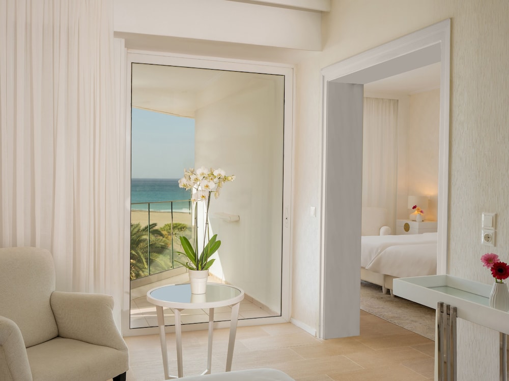 Family Suite, Sea View (Main Building) - Photo 3