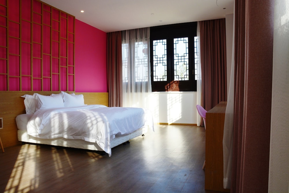Deluxe Double Room photo 3