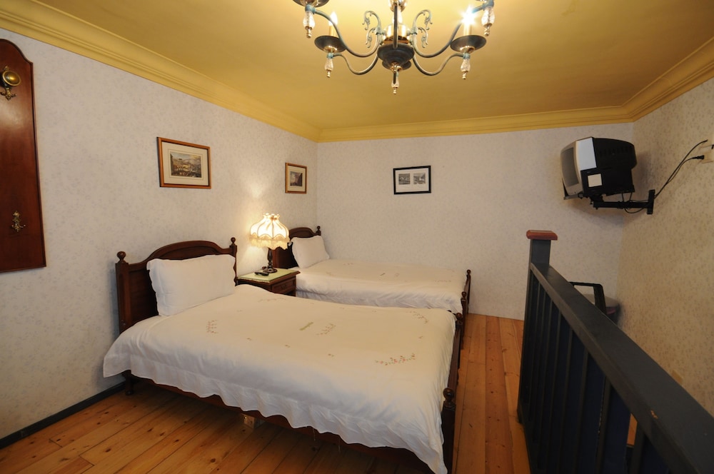 Family Penthouse, Multiple Beds
