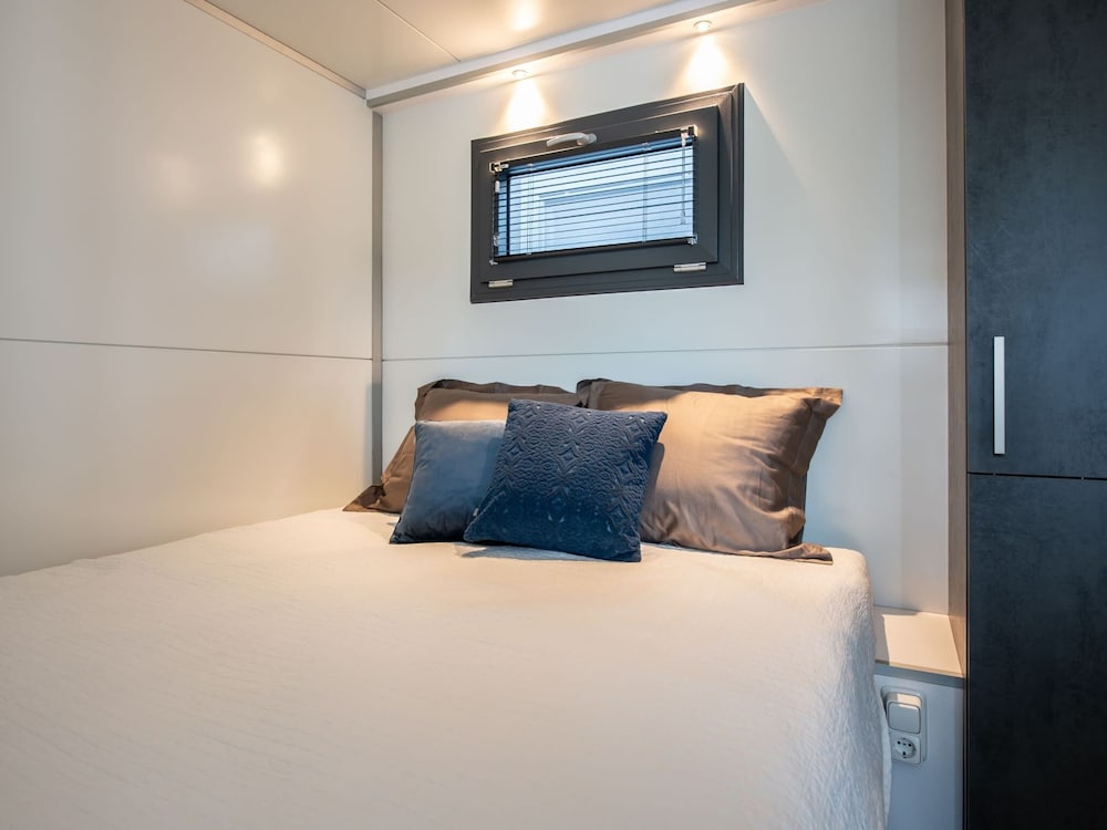 Mobile Home photo 2