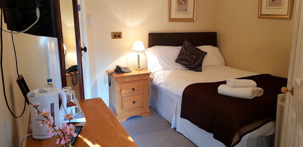 Standard Single Room, 1 Twin Bed, Shared Bathroom