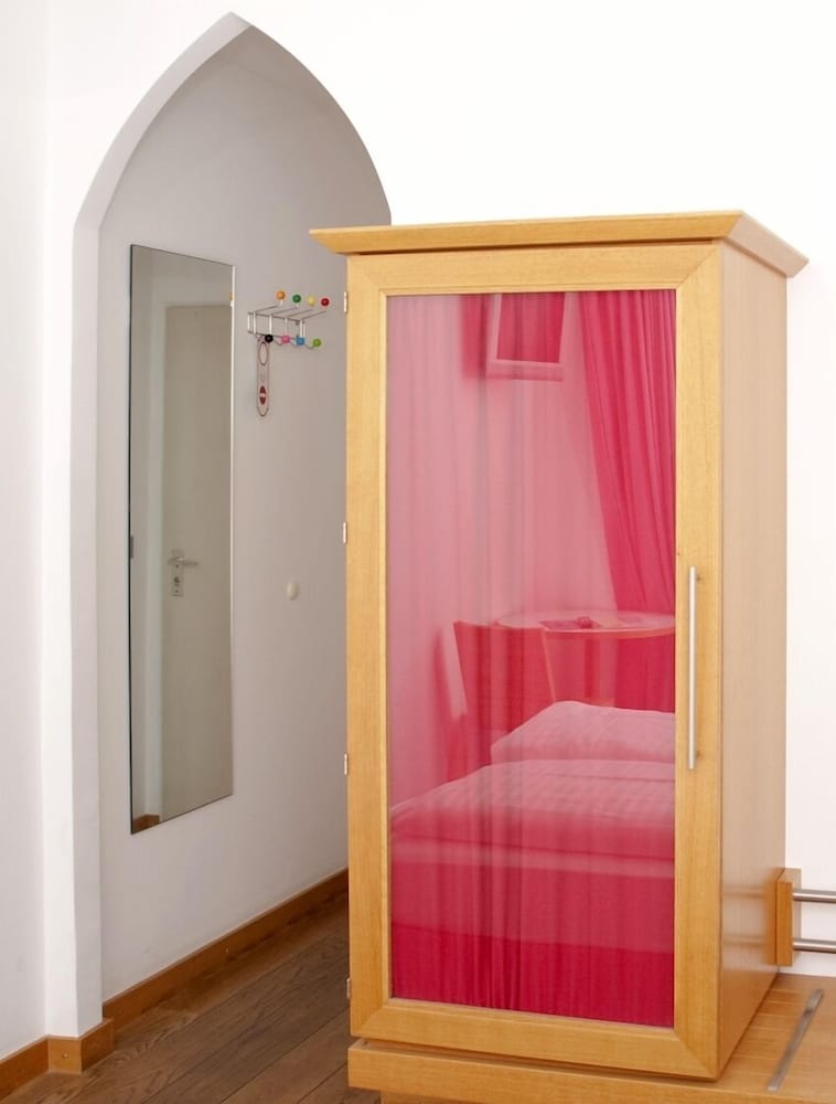 Double Room - Photo 9