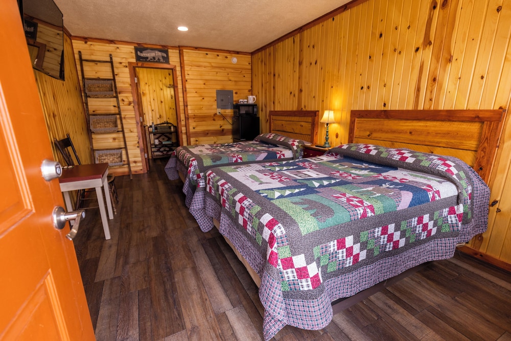 Basic Cabin photo 1