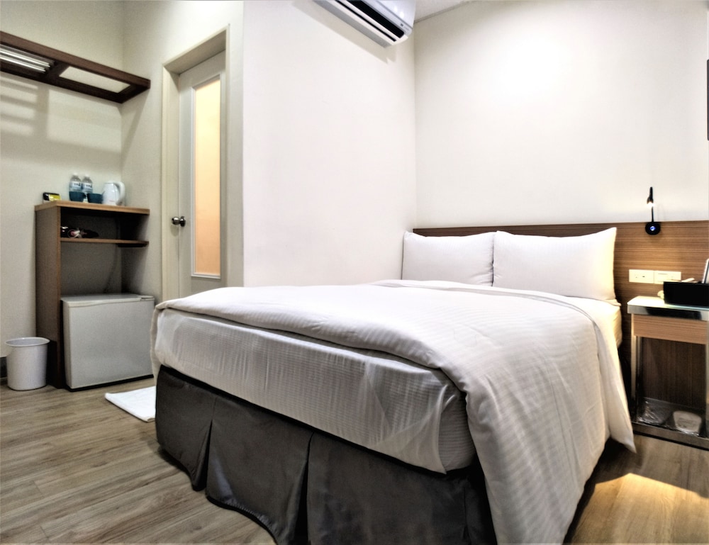 Standard Double Room - Photo 4