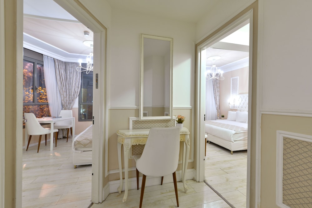 Economy Suite, 2 Bedrooms, Balcony