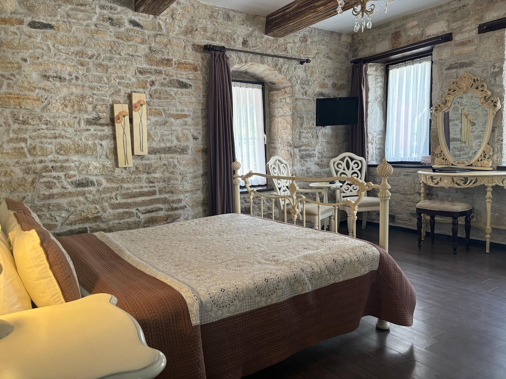 Deluxe Double Room photo 2