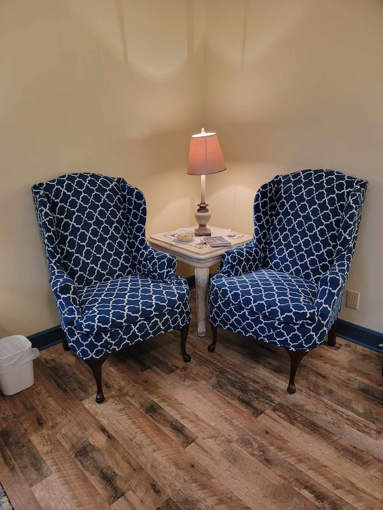 Blue Moon Room photo 2