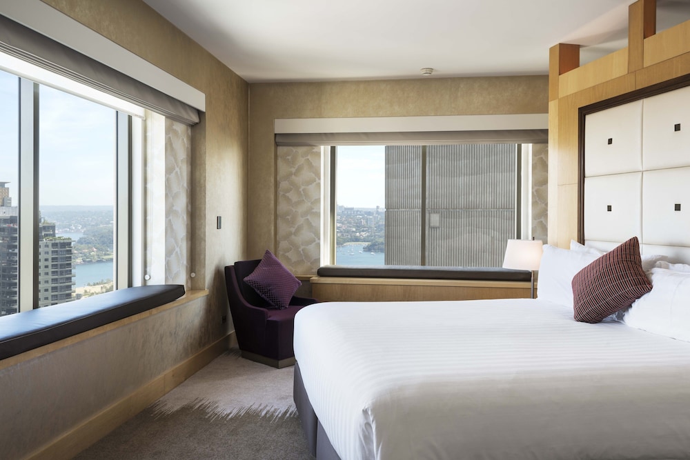 Jamison Club Park Suite, Business Lounge Access (High Floor) - Photo 3