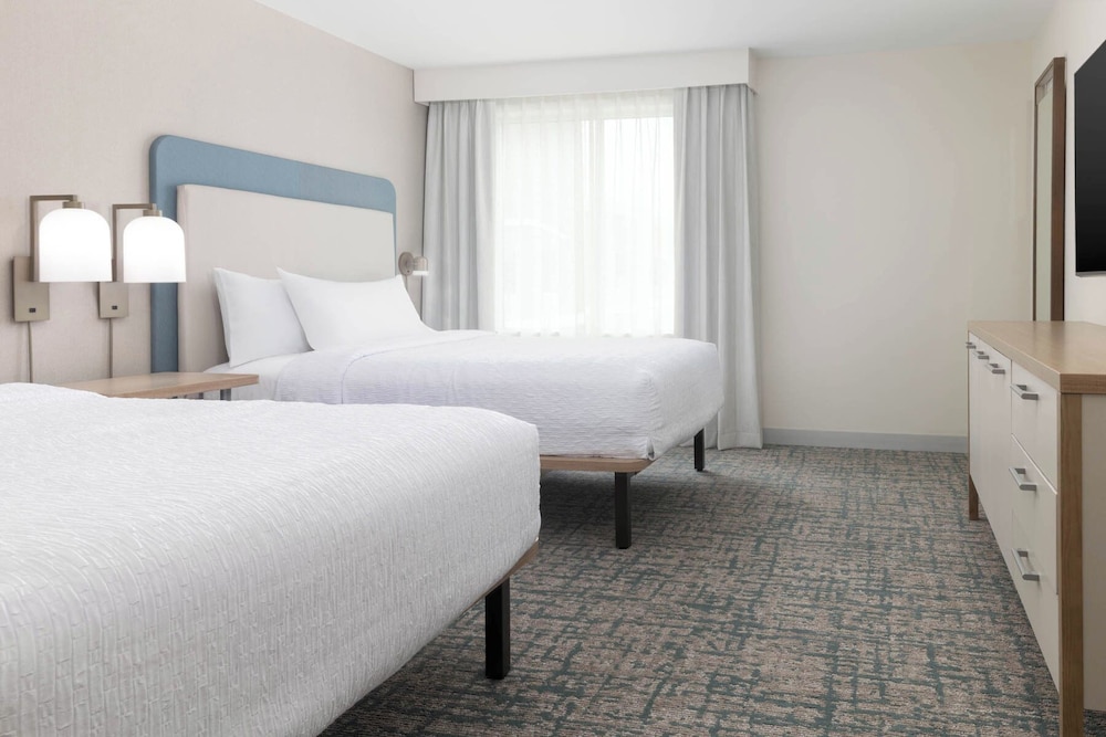 Suite, 2 Queen Beds, Accessible (Hearing)